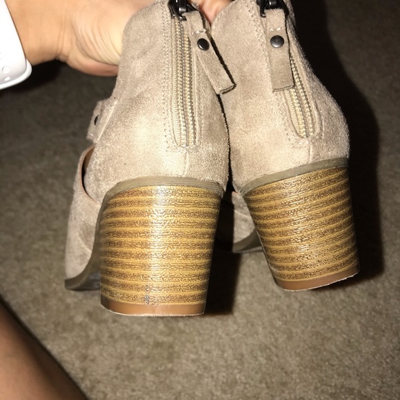 Beige/grey heeled booties - Picture 4 of 4